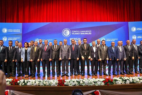 TİCARET BAKANI PROF. DR. SAYIN ÖMER BOLAT, VALİMİZ SAYIN ATİLLA TOROS İLE "MERSİN EKONOMİ ZİRVESİ SONUÇ BİLDİRGESİ TOPLANTISI"NA KATILDI