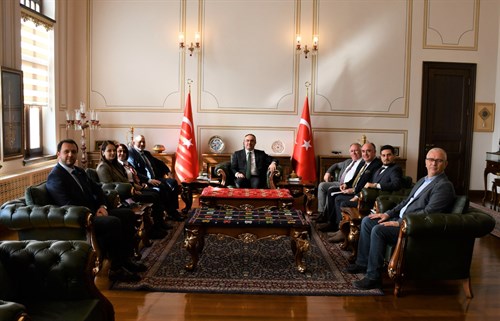 ÇİŞAD Yeni Dönem Başkanı Kasapoğlu ve Yönetim Kurulu Üyeleri Vali Soytürk’ü Ziyaret Etti