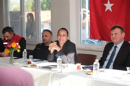 VALİ TÜLAY BAYDAR BİLGİHAN, MERKEZ KÖYLERİNİ ZİYARET ETTİ