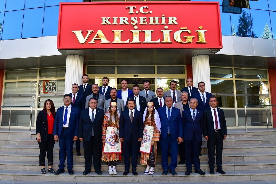 Ahilik Haftası Nedeniyle Esnaflardan Valimize Ziyaret