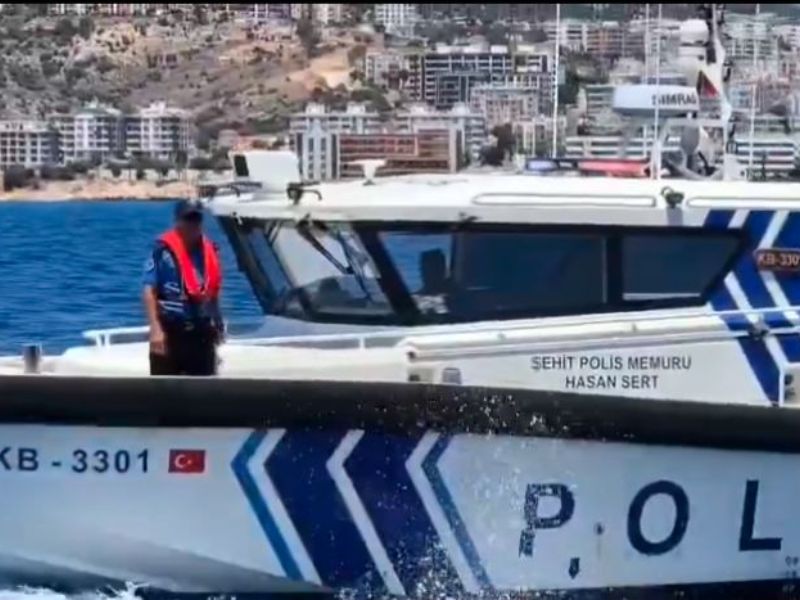 Silifke İlçe Emniyet Müdürlüğü Koordinesinde, Özel Çocuklar İle İlçede İkamet Eden Şehit ve Gazi Çocukları İçin Denizde Mavi Yolculuk Gerçekleştirildi