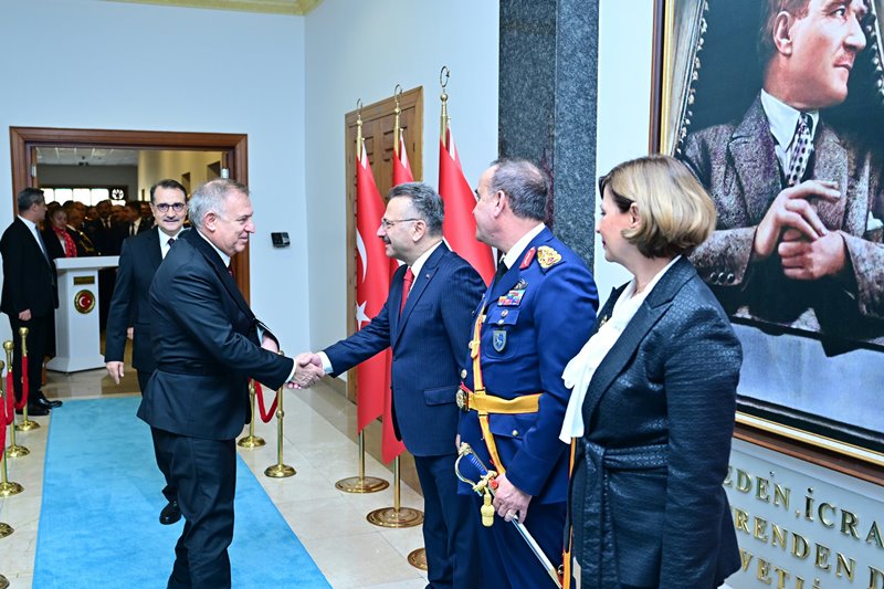 Valimiz Sayın Hüseyin Aksoy, 29 Ekim Cumhuriyet Bayramı tebriklerini kabul etti.