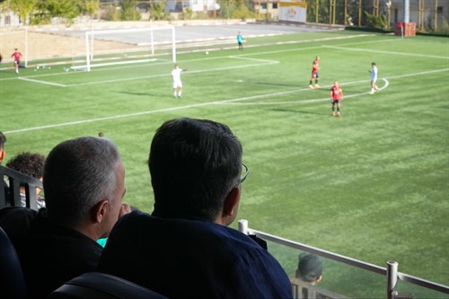 Vali Ali Çelik, Hakkari Zap Spor - Dersim Spor Maçını Tribünden Takip Etti