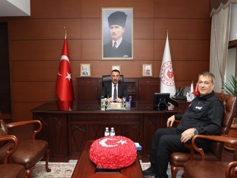 Vali Osman Hacıbektaşoğlu, İl Afet ve Acil Durum (AFAD) Müdürü Ali Kartal’ı Kabul Etti