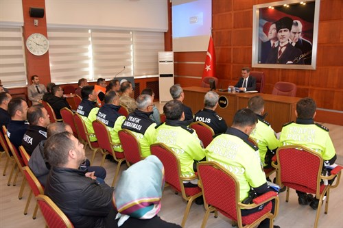 Vali Baruş: “Levhalar az ama etkili olacak”