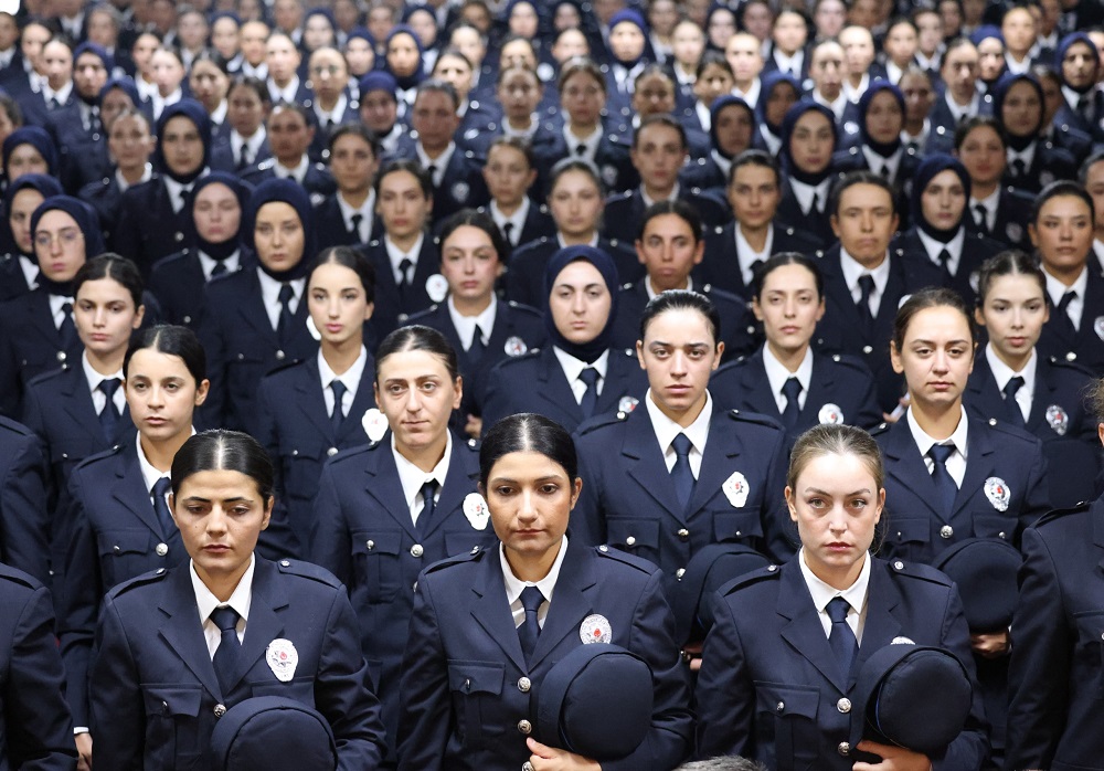 277 yeni mezun polis adayı büyük heyecan yaşadı