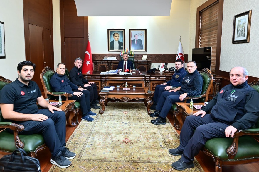 AFAD Üst Düzey Yöneticilerinden Valimiz Sayın Hüseyin Aksoy’a Ziyaret