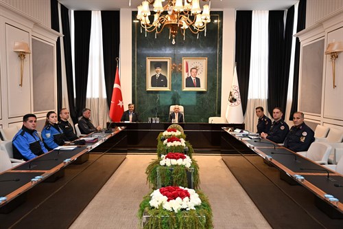 "Toplum Destekli Kolluk Faaliyetleri” nin ele alındığı Toplantı, Valimiz Sayın Uğur Turan başkanlığında gerçekleşti…