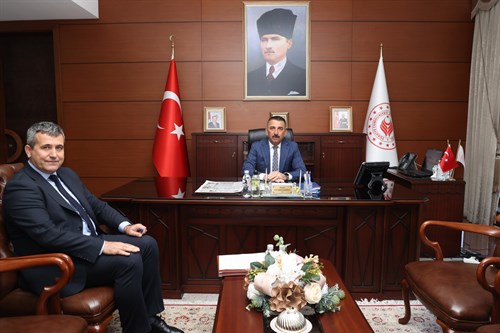 Vali Osman Hacıbektaşoğlu, İl Özel İdaresi Genel Sekreteri Ahmet Güral Karayılmaz’ı Kabul Etti