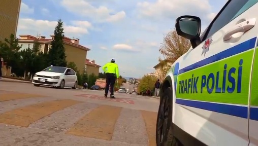 Güvenlik güçlerimiz okul servisi denetimlerini sürdürüyor