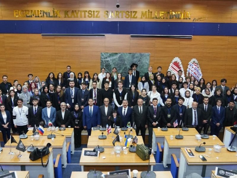 “Model Birleşmiş Milletler (MUN) Simülasyonu” Konferansı Gerçekleştirildi