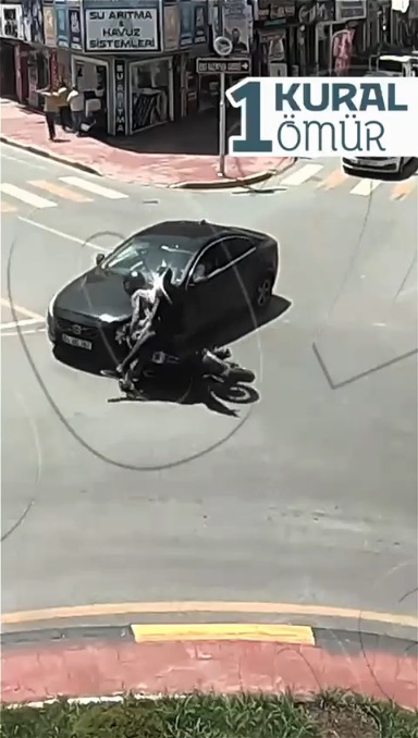 Trafikte esas olan “geçiş üstünlüğü” değil; “yaşam üstünlüğüdür.”