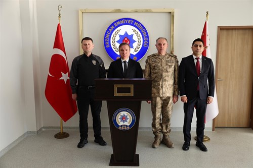 Valimiz Sayın Hamza Aydoğdu'dan İl Emniyet Müdürü Sn. Zafer Baybaba''ya Taziye Ziyareti