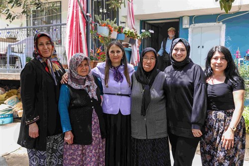 VALİMİZ SAYIN ATİLLA TOROS, EŞİ DUDU İREM HANIMEFENDİ İLE BİRLİKTE, GAZİ UZMAN ÇAVUŞ İBRAHİM KAŞIKÇI VE AİLESİNİ  ZİYARET ETTİ