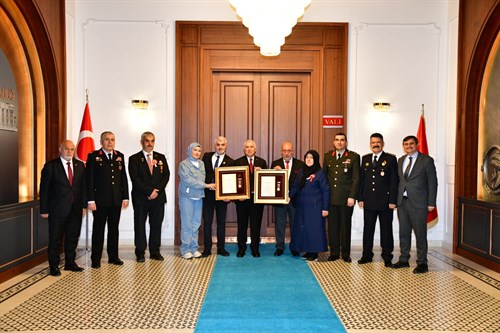 Devlet Övünç Madalyası ve Beratı Tevcih Töreni Yapıldı