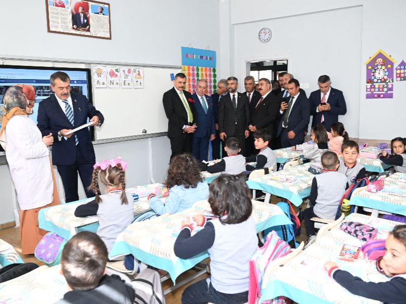Bakan Tekin ve Vali Çiftçi, “Sağlıkla Gülümse Erzurum” Protokol Törenine Katıldı
