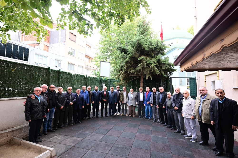 Vali Turan, Camiler ve Din Görevlileri Haftası münasebetiyle emekli din görevlilerimizle bir araya geldi.