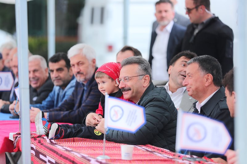 Valimiz Sayın Hüseyin Aksoy, Eskişehir Karadenizliler Kültür ve Yardımlaşma Derneği’nin düzenlediği Kültür ve Muhlama Festivali'ne katıldı.