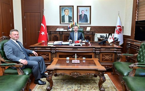 Yemen Baharat firma sahibi Valimiz Sayın Hüseyin Aksoy'u ziyaret etti.