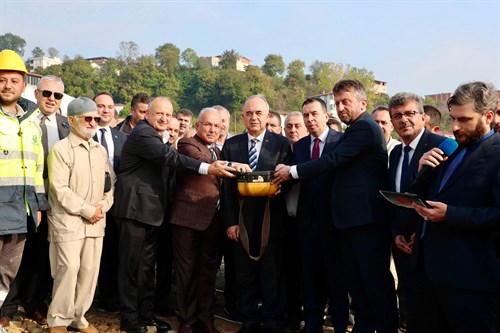 Vali Erol, Ünye Yatılı Hafızlık Kur’an Kursunun Temel Atma Törenine Katıldı 