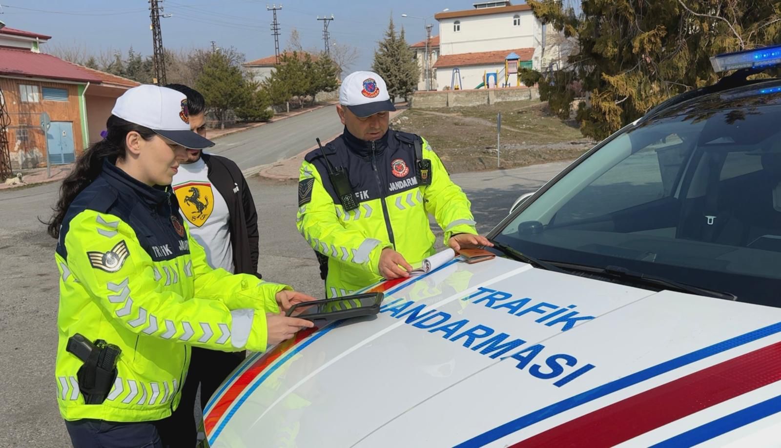 İl Jandarma Komutanlığı Ekiplerince Drone Destekli Trafik Denetimi Gerçekleştirildi