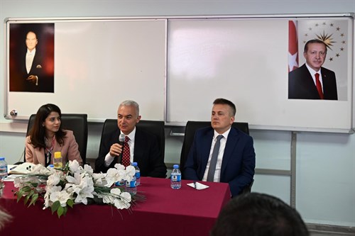 Kofçaz ilçemizin köy ve mahallelerine yönelik değerlendirme toplantısı, Valimiz Sayın Uğur Turan başkanlığında gerçekleştirildi…