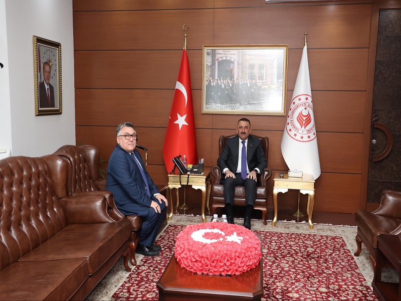 Bülent Ecevit Üniversitesi Rektörü Prof. Dr. İsmail Hakkı Özölçer, Vali Osman Hacıbektaşoğlu’nu Ziyaret Etti