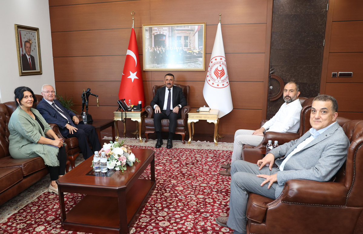 İYİ Parti Zonguldak İl Başkanı Yavuz Erkmen İle Beraberindeki Heyet, Vali Osman Hacıbektaşoğlu’nu Ziyaret Etti