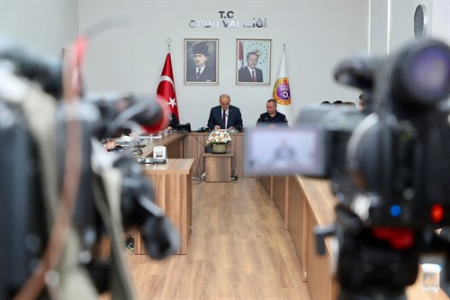 İl Güvenlik ve Asayiş Koordinasyon Toplantısı, Vali Erol’un Başkanlığında Yapıldı
