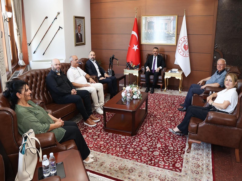 İYİ Parti Zonguldak İl Başkanı Yavuz Erkmen Beraberindeki Heyet ile Birlikte, Vali Osman Hacıbektaşoğlu’nu Ziyaret Etti