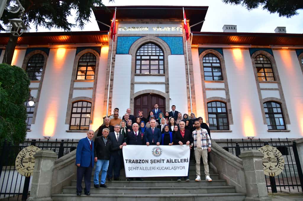 Vali Aziz Yıldırım, Şehit Aileleriyle Bir Araya Geldi