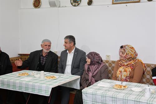 Valimiz Sayın Mustafa Yavuz ve Eşi Süreyya Yavuz Hanımefendi Şehit Ailemizi Ziyaret Etti.