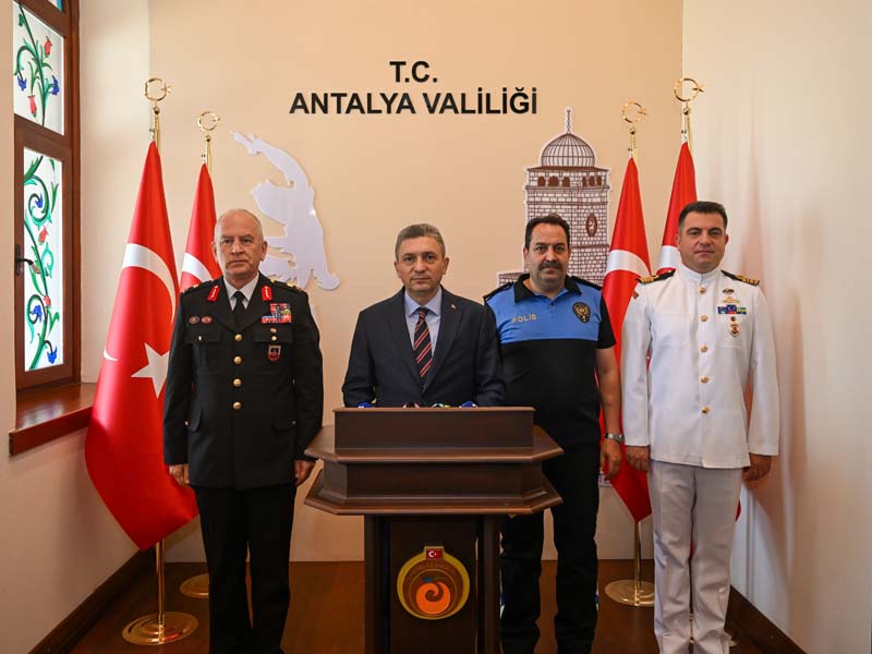 Antalya’nın Huzuru Güvenlik Ve Asayiş Bilgilendirme Toplantısı Gerçekleştirildi