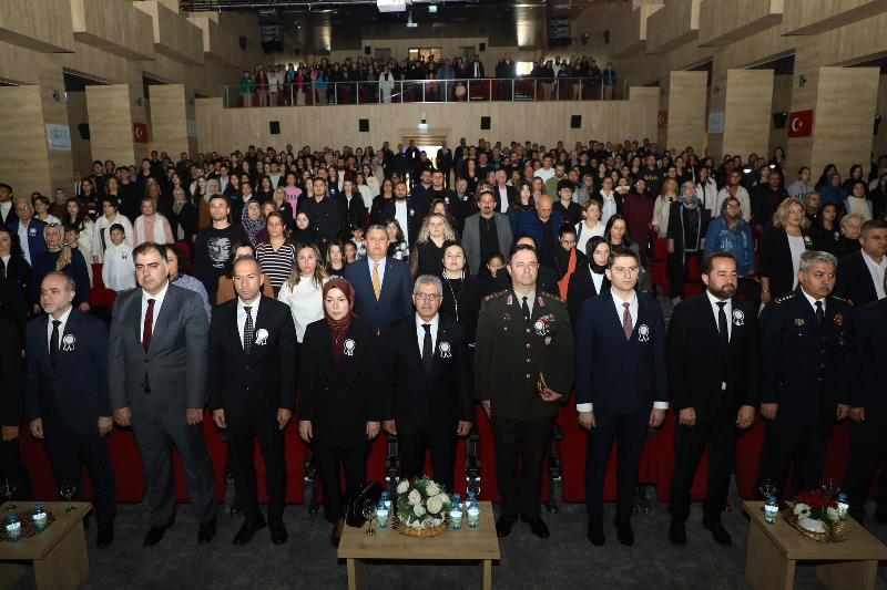 Büyük Önder Gazi Mustafa Kemal Atatürk, Vefatının 87. Yıl Dönümünde Düzenlenen Törenlerle Anıldı.