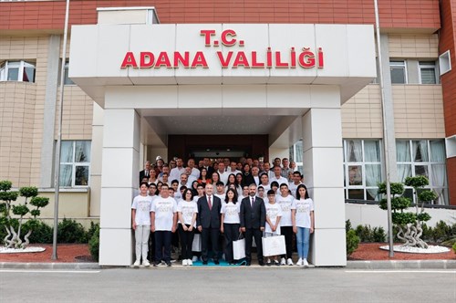 Vali Köşger Lgs Birincileriyle Bir Araya Geldi