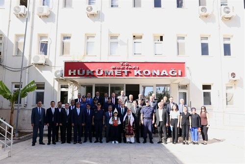 VALİMİZ SAYIN ATİLLA TOROS BAŞKANLIĞINDA, BOZYAZI İLÇESİNDE DEĞERLENDİRME VE KOORDİNASYON TOPLANTISI GERÇEKLEŞTİRİLDİ