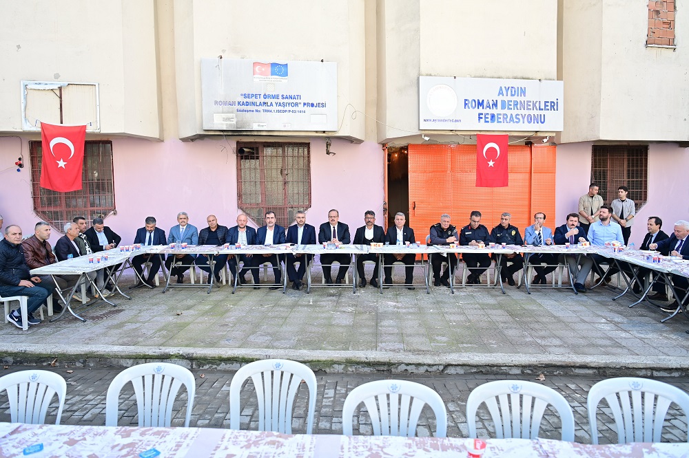 Valimiz Yakup Canbolat Aydın Roman Dernekleri Federasyonu'nu Ziyaret Etti