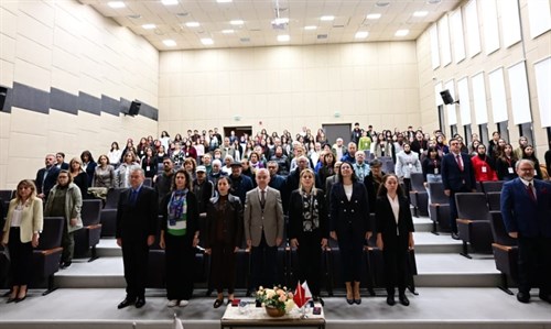 Vali Turan, “60+ Tazelenme Üniversitesi”nin açılış programına katıldı.