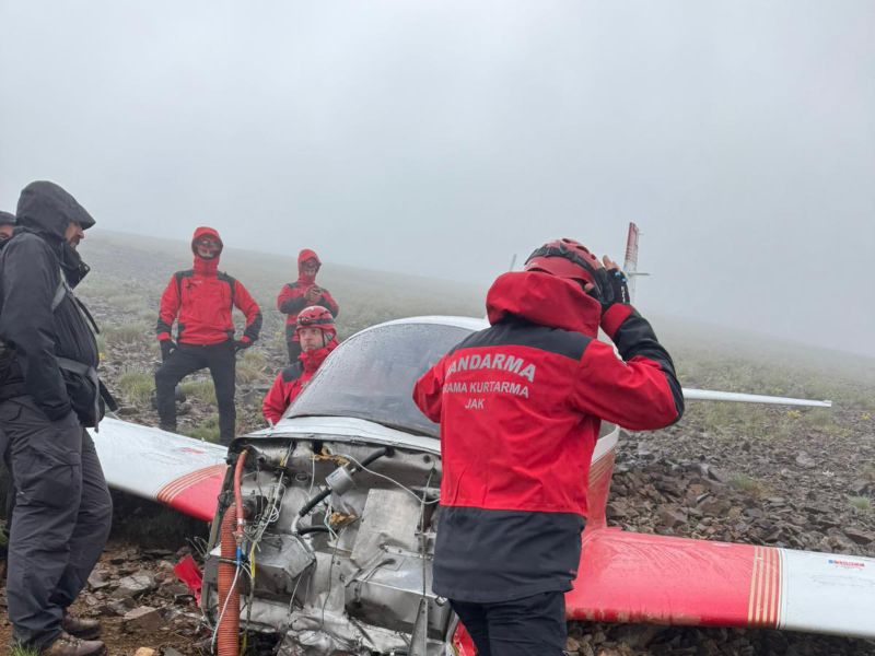 İçişleri Bakanımız Sayın Ali Yerlikaya: Elim Uçak Kazasında Hayatını Kaybeden Pilot Mehmet Demirci’ye Allah’tan Rahmet Diliyorum