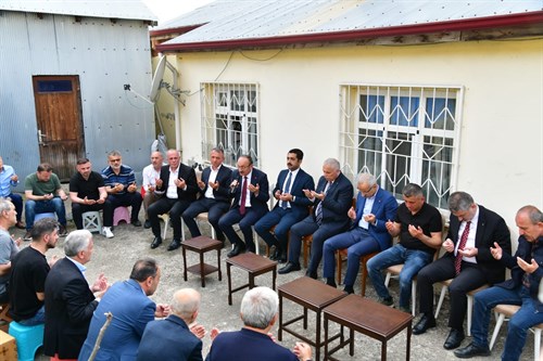 Ulaştırma ve Altyapı Bakanı Abdulkadir Uraloğlu; Hayatını  Kaybeden  Öğrenci  Çınar Karpuz'un Ailesine Taziyelerini  İletti