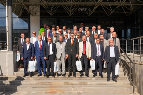 Vali Ali Çelik, 19 Ekim Muhtarlar Günü’nde Köy ve Mahalle Muhtarlarıyla Bir Araya Geldi