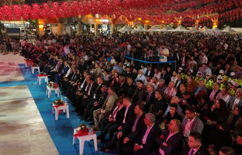 Şanlıurfa’da On Binlerin Katılımıyla 15 Temmuz Coşkusu