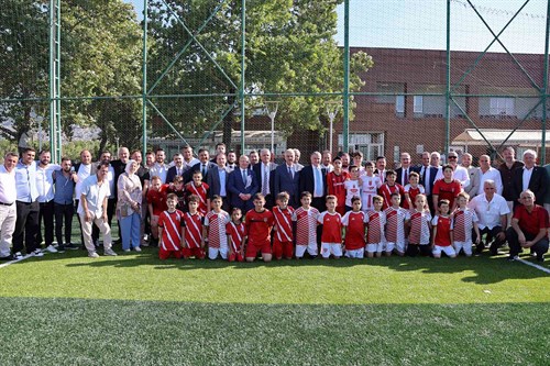 Bakan Bak'tan Sporculara Ziyaret