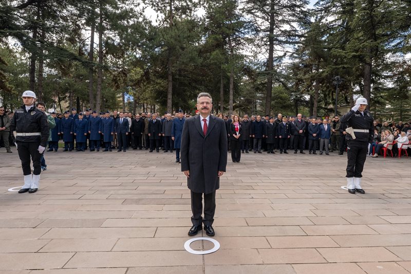 Şehitlerimiz Kabirleri Başında Rahmet ve Şükranla Anıldı