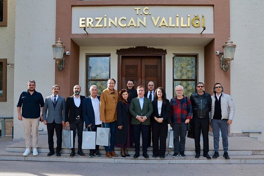 Tiyatro ve Sinema Yönetmenleri ile Oyuncularından Valiliğimize Ziyaret