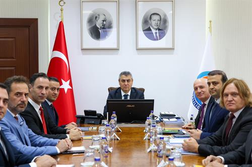 VALİMİZ SAYIN ATİLLA TOROS’UN BAŞKANLIĞINDA, MERSİN İLİ SAĞLIK TURİZMİ VE TURİST SAĞLIĞI İLE İLGİLİ DEĞERLENDİRME TOPLANTISI GERÇEKLEŞTİRİLDİ