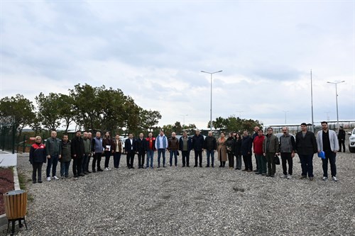 Vali Turan, Kırklareli Sahipsiz Hayvan Rehabilitasyon ve Doğal Yaşam Alanı" nı ziyaret ederek, incelemelerde bulundu…