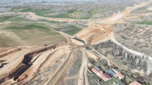 Valimiz Sayın Makas Otoyol Çalışmalarının Sürdüğü Sahada İncelemelerde Bulundu