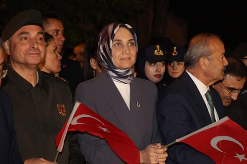 Zafer Yürüyüşü ile Binler Kocatepe’ye Yürüdü