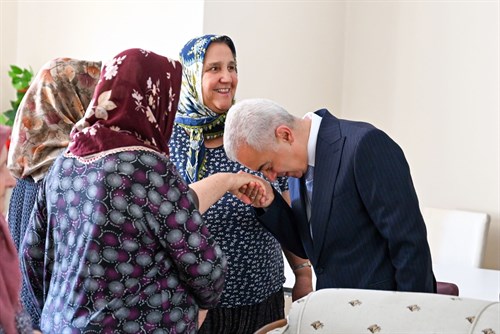 Canımız bir, soframız bir, gönlümüz bir...